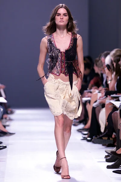 Look 10